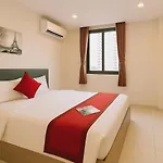 Green Star Hotel